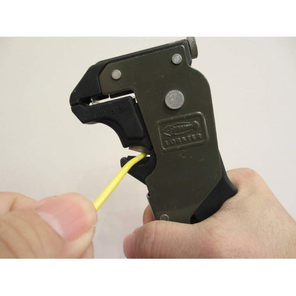 Lobster-Easy-Adjustable-Wire-Stripper-For-0-1---5-5mm-Wires-3-2024-07-12T07:50:40.584Z.jpg