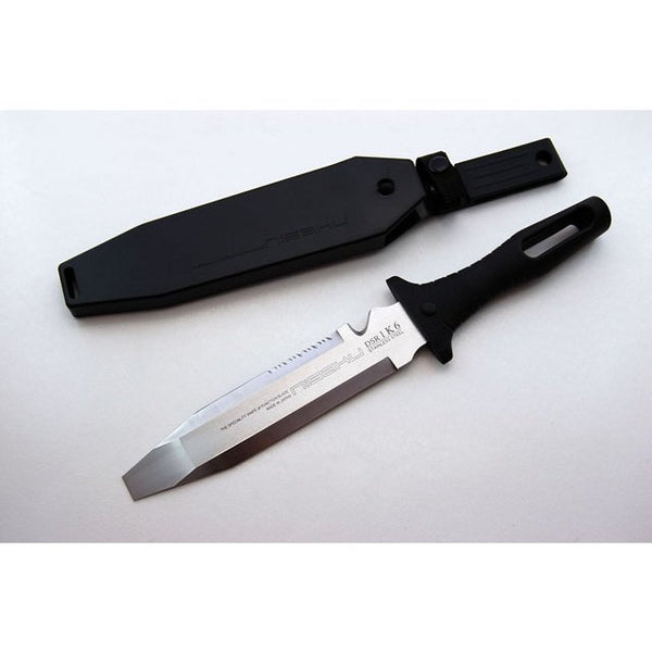 Tomita-Nisaku-Hardened-Steel-Fishing-and-Shellfish-Knife-110mm-4-2025-01-09T03:33:45.979Z.jpg