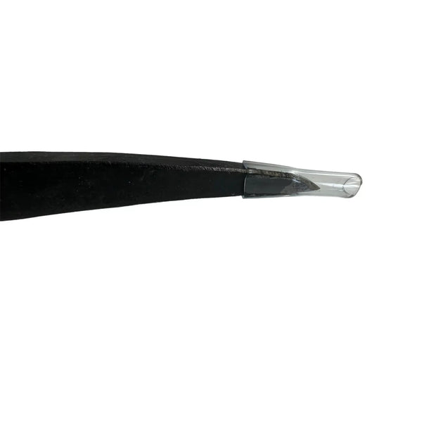 Azui-Root-Cutting-Axe-Vertical-Blade-Oak-Handle-Pickaxe-3-2024-04-18T01:38:06.147Z.webp