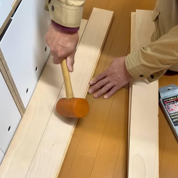 Dogyu-Durable-1lb-Rubber-Flooring-Hammer-With-Wood-Handle-2-2026-02-12T03:57:23.213Z.jpg