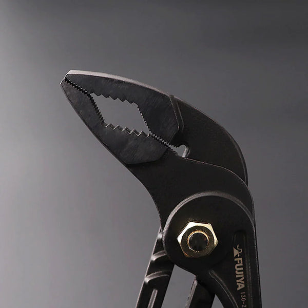 Fujiya-Kurokin-Lightweight-ROHS-Water-Pump-Pliers-200mm-130-200-BG-6-2025-01-07T07:28:20.859Z.webp
