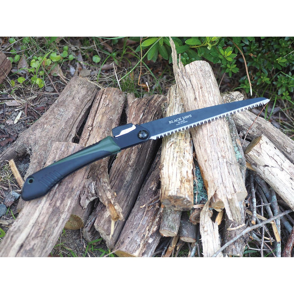 Saboten-Black-Jaws-Versatile-Folding-Saw-for-Pruning-and-Wood-Cutting-210mm-5-2024-11-25T07:41:25.978Z.jpg
